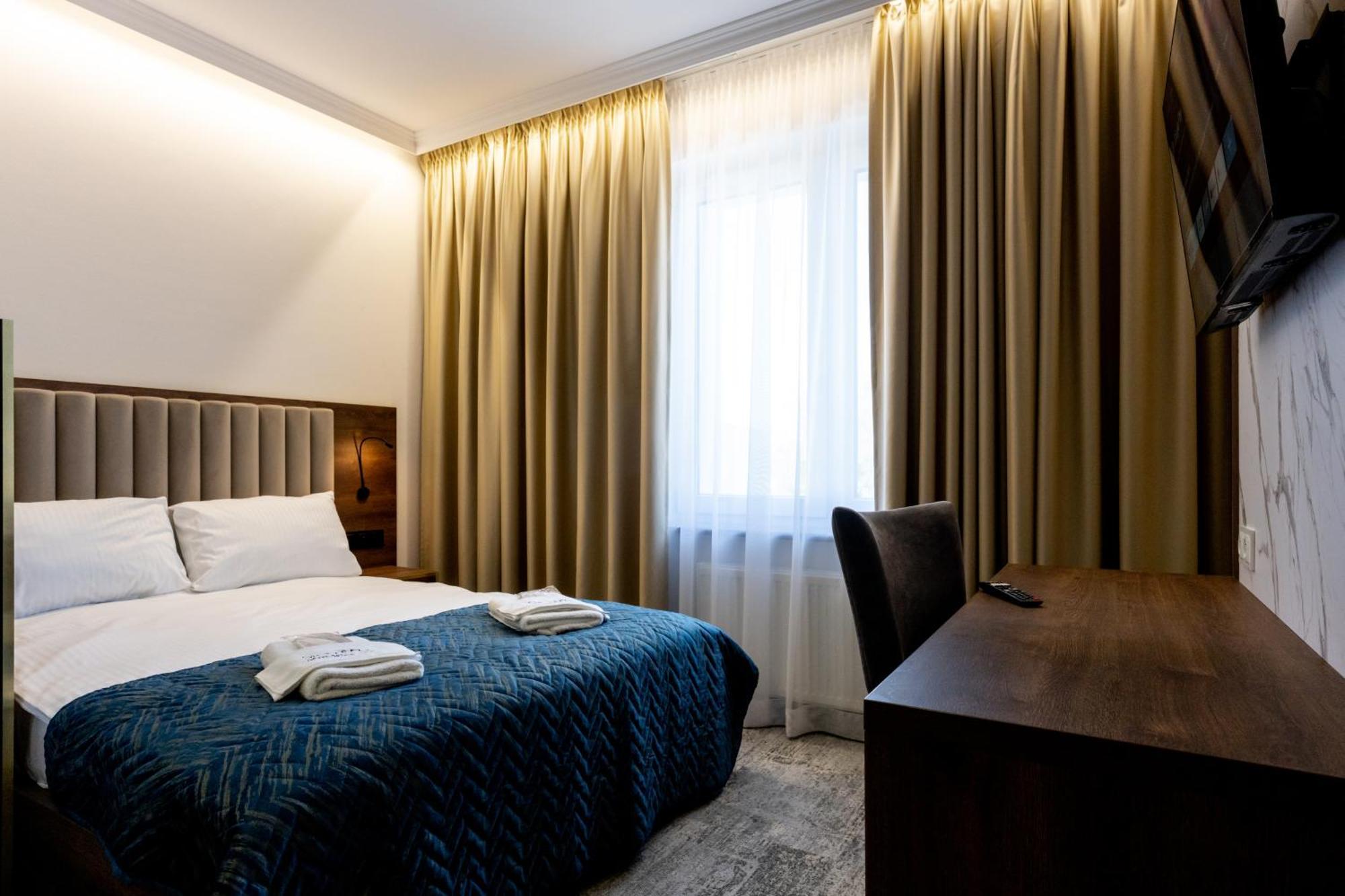 Bed and Breakfast Sleep&Fly Okecie Warsaw Airport Exterior foto